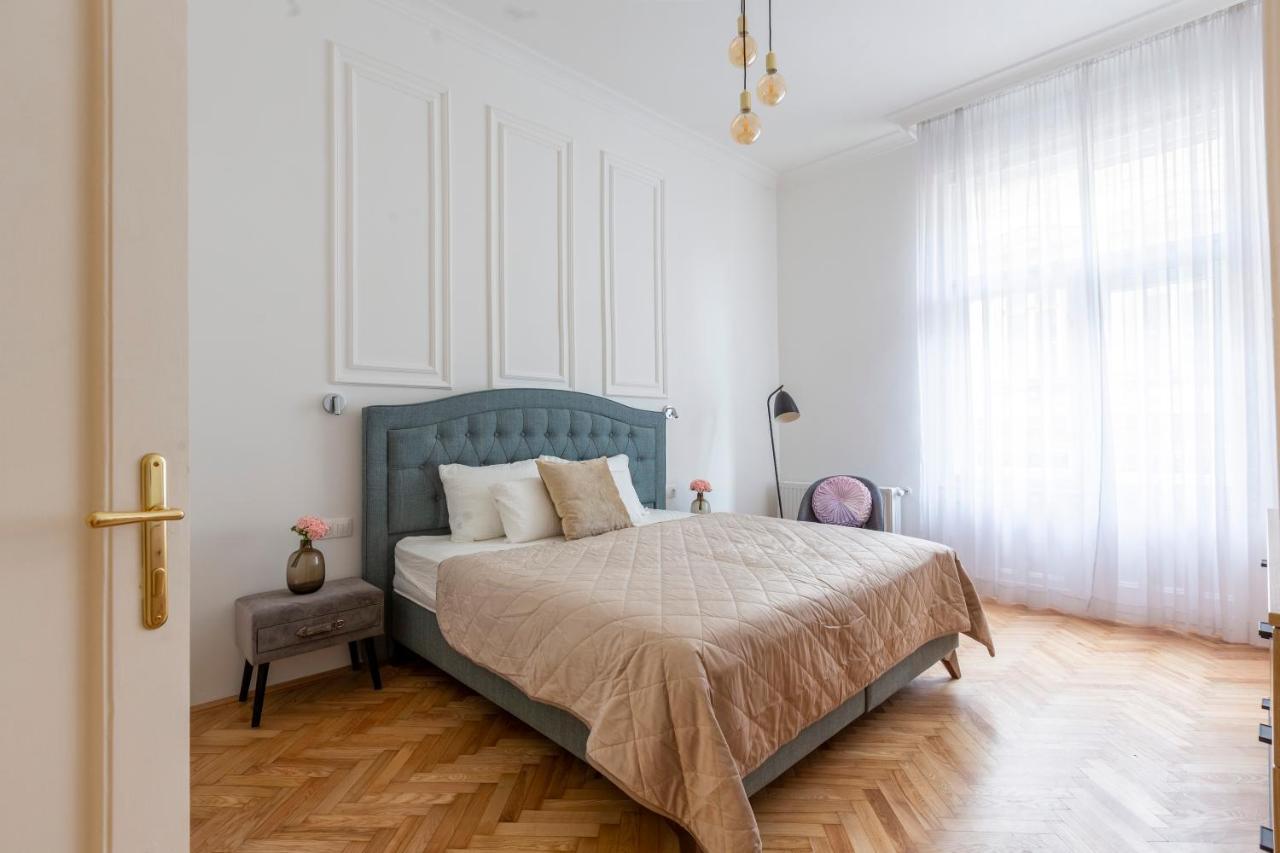 Glamorous Modern In The Hearth Of Appartement *