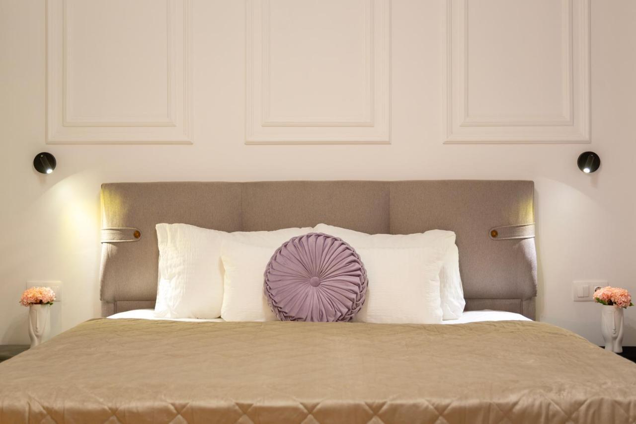 Glamorous Modern In The Hearth Of * Budapešť