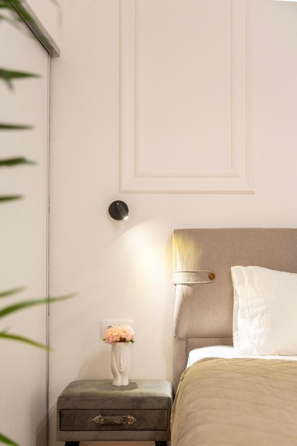 Glamorous Modern In The Hearth Of Apartmán *